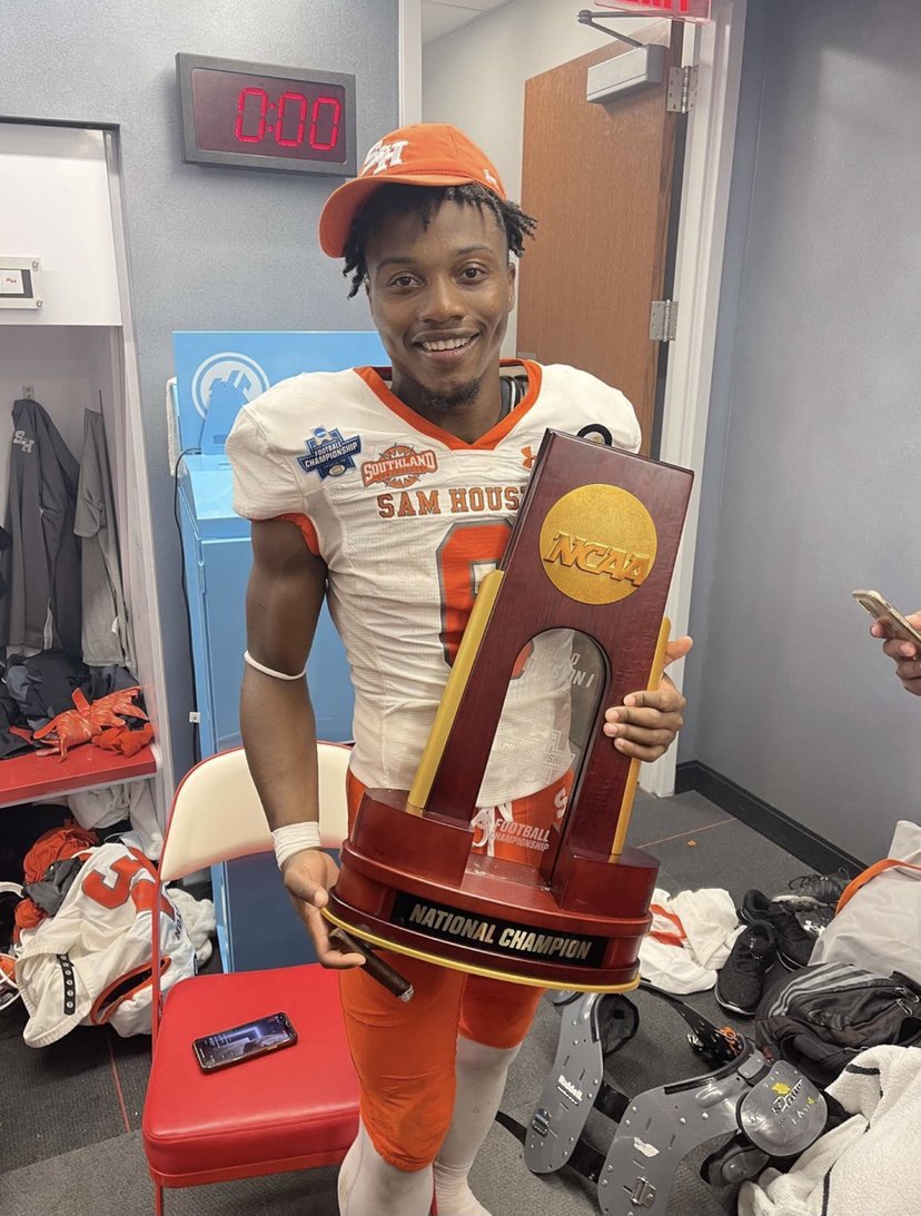 lahnoah's tweet photo. NATIONAL CHAMPIONS ‼️🎉 https://t.co/cFxrihyyMa