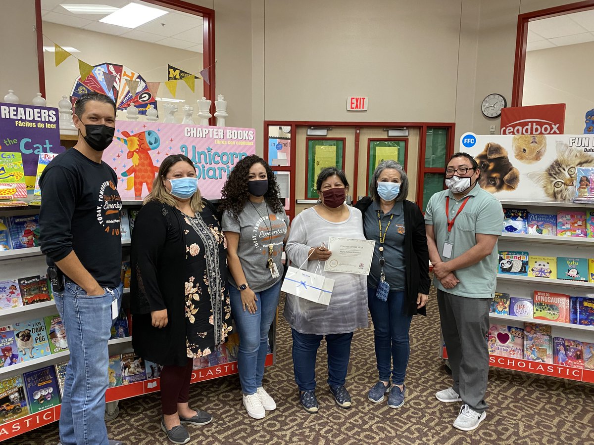 Congratulations to Ms Morones, 3rd grade bilingual teacher and BME's 2020-2021 Teacher of the Year! Thank you Ms. Morones for all that you have contributed to our scholars and school.  We honor you!