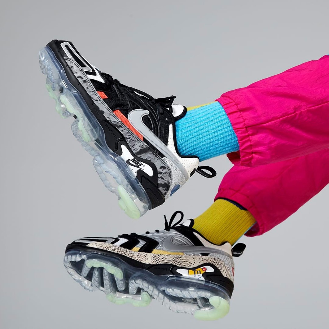ExclusiveShopOn's tweet photo. Nike Air VaporMax Evo 🔝👟
🛒 Compra aquí 👉 https://t.co/s3FloQZtX8
#AseguraTuPedido #AirvaporMax #nike #AirvaporMaxevo #AirMax #stockx #hypebeast #goat #hype #kickstagram #NikeCollection #kicksperu #PeruKickz #HypeBeastPeru #StreetWearPeru #nikeperu #hypeperu https://t.co/t8bvzAyfxA