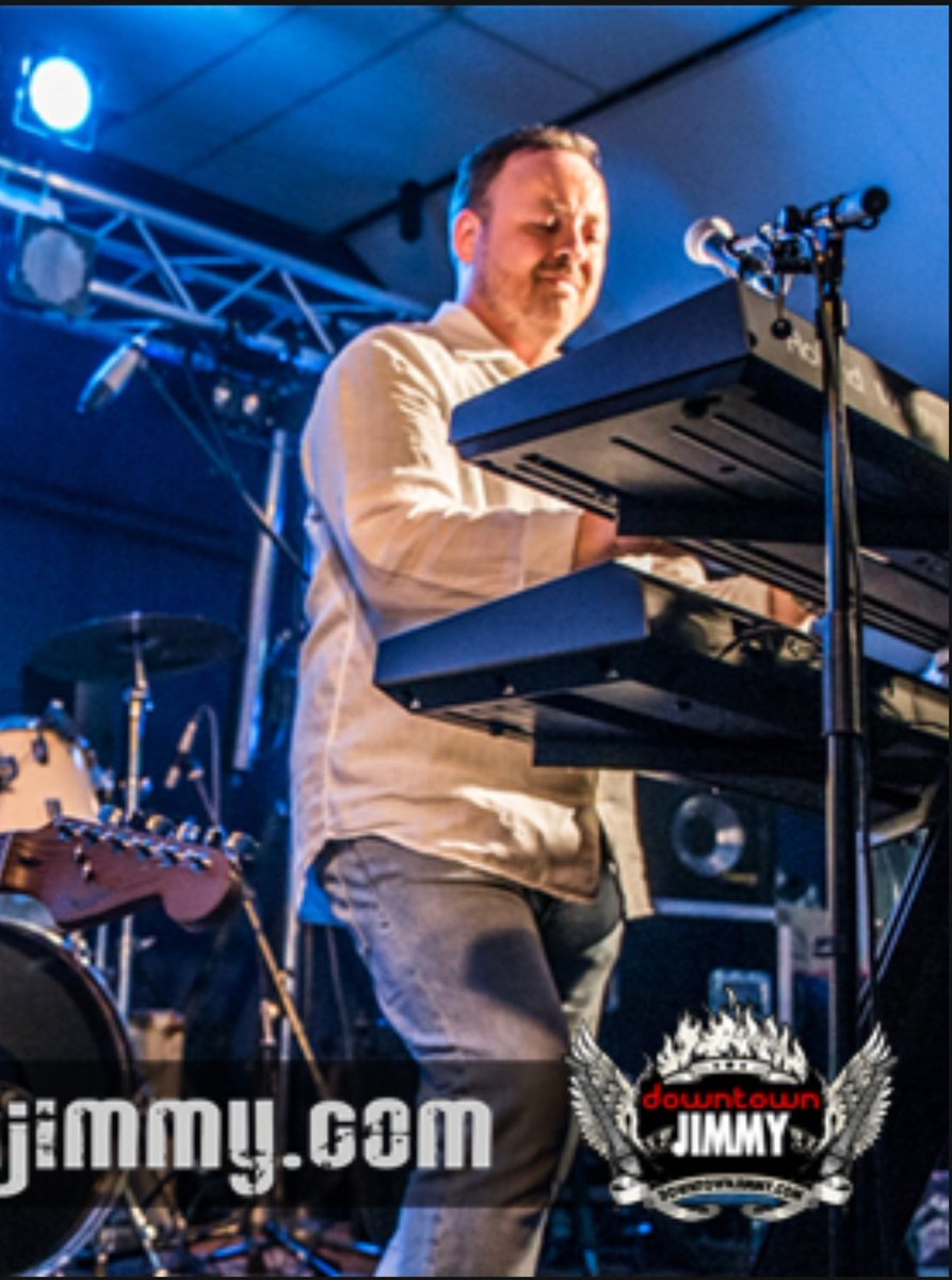 JimmyKeys99's tweet photo. A 'long' time ago, when playing live on stage for a crowd was such a normal thing to do https://t.co/5dJesqexze
