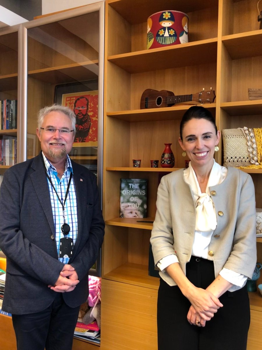 Prof Richie Poulton, NCLR Co-director, meeting with Prime Minister Rt Hon <a href="/jacindaardern/">Jacinda Ardern</a>. The Dunedin Study Book taking pride of place on the bookshelf.