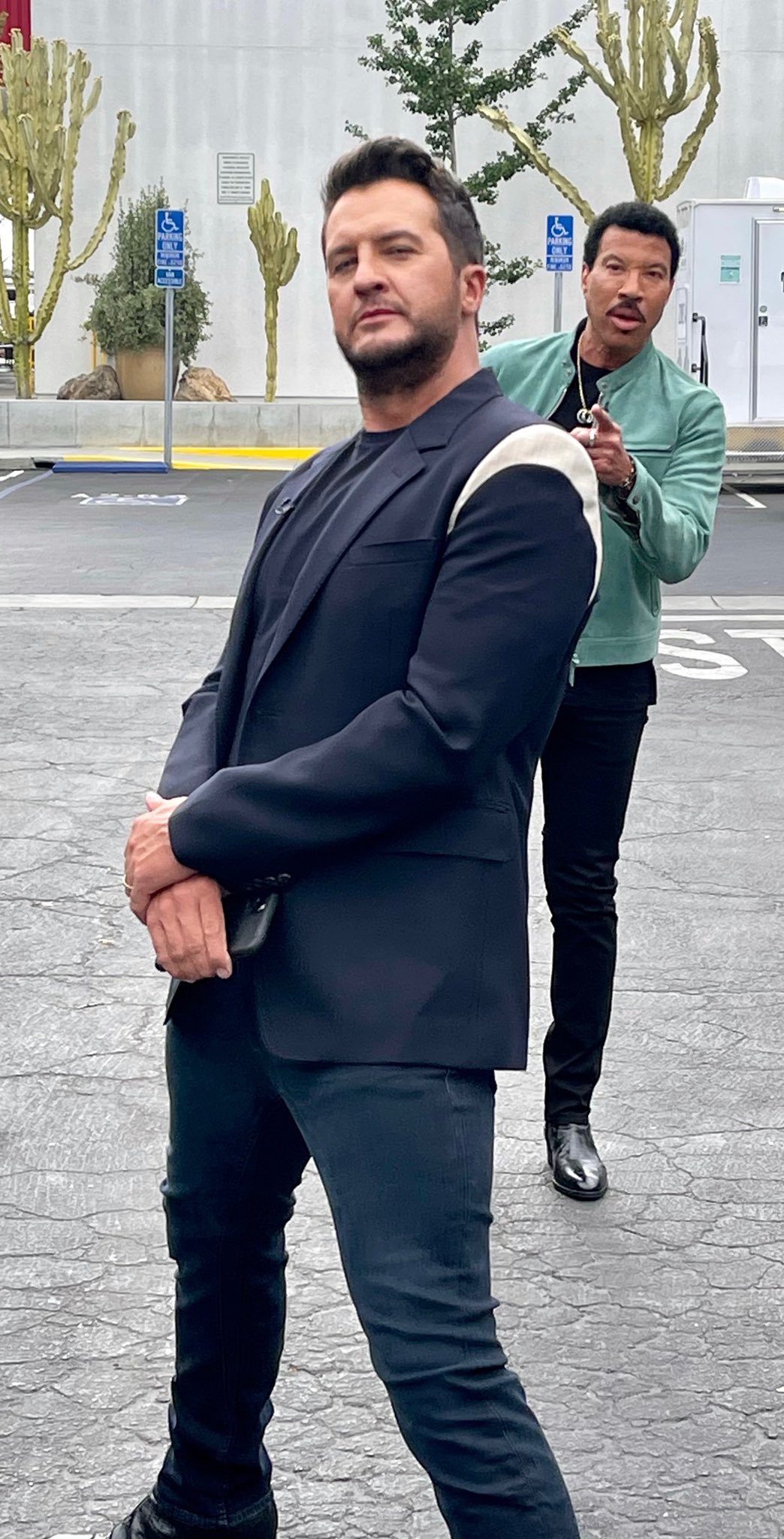 LeClaire Bryan (Leclaire__bryan) / Twitter