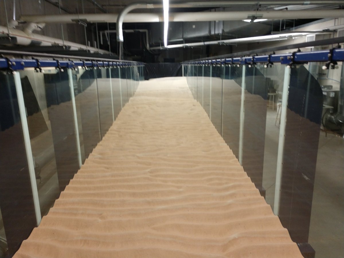dr_bw's tweet image. Oh my non-stop #ripples as far as the eye can see. So many fine #bedforms in the #wave #flume.
