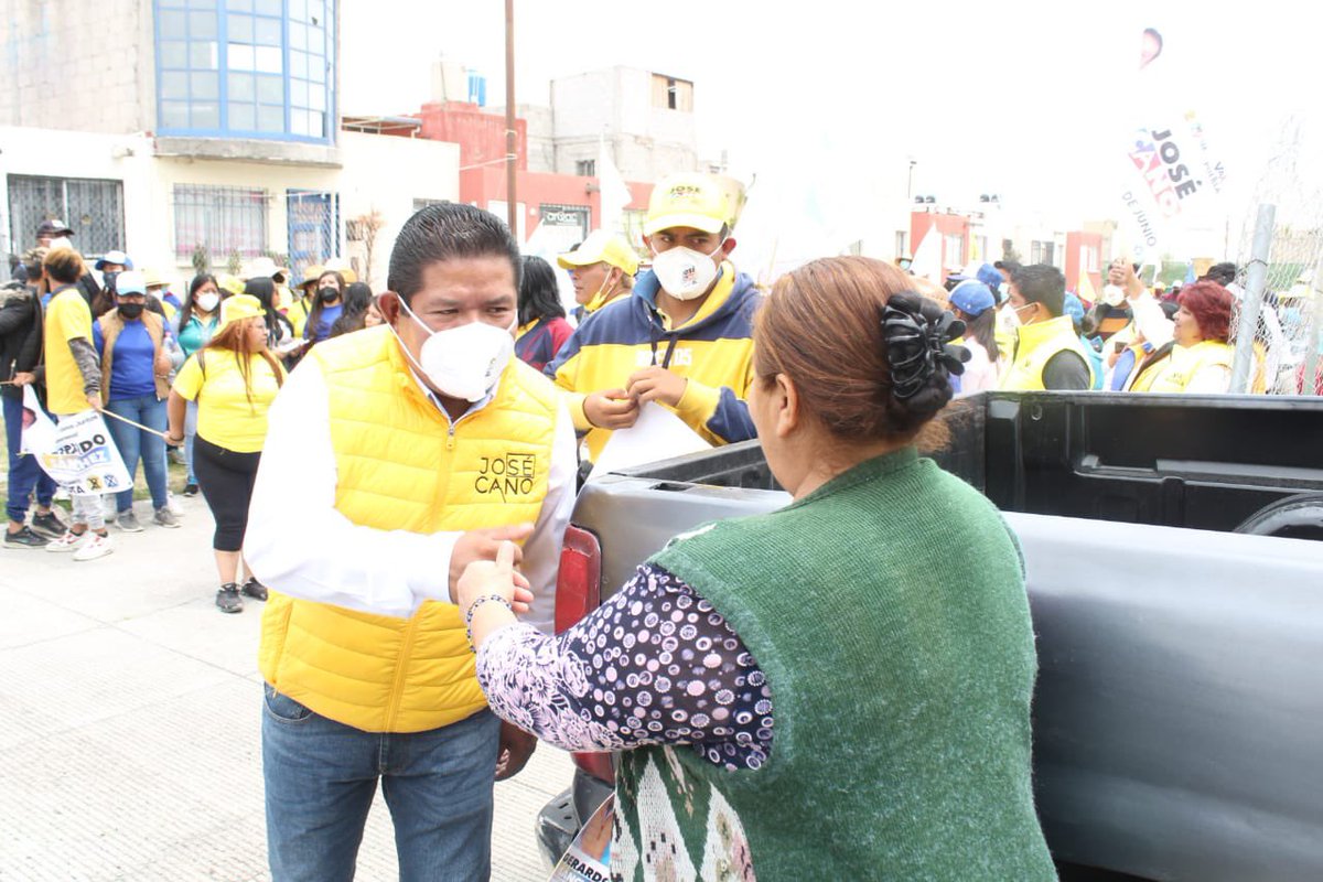 Jose_Cano_4's tweet photo. En compañia de Gerardo Sánchez, candidato a presidente municipal y de Humberto Aguilar Coronado, candidato a diputado federal, recorrimos el municipio de #Coronango donde recibimos un cálido recibimiento de los ciudadanos que al igual que nosotros quieren lo mejor para México. https://t.co/tkl8IfsyYV