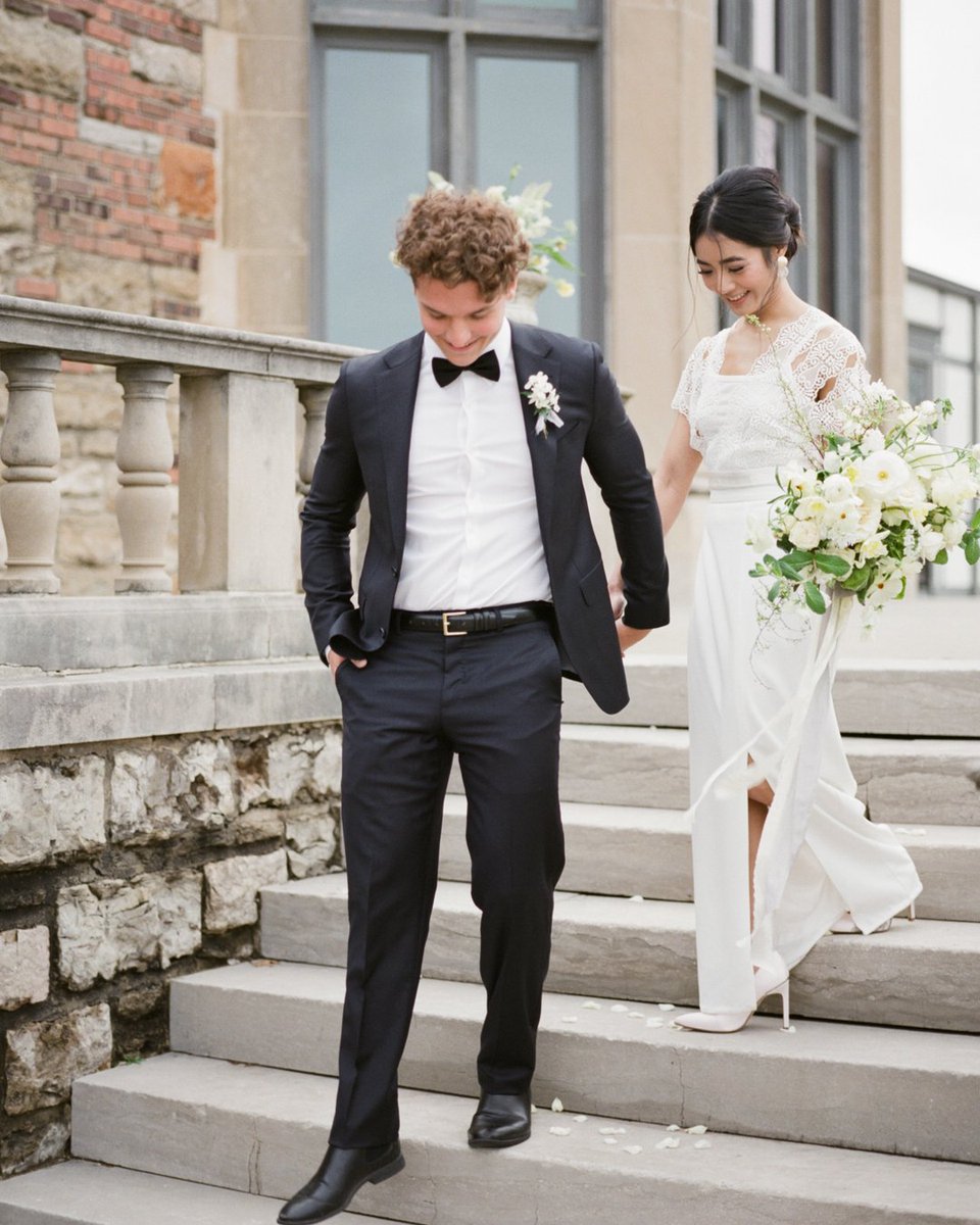 VictorianGardn's tweet photo. A gentleman leading the way hand in hand.
.
.
.
.

Photographer: @jennyshipleyphoto
Venue: @oakwood_kc
Planner: @eventsbyelle
Videography: @cubbearcreative
Florals: @victoriangardens
Stationery and signage: @morganrileydesign
Ceremony Dress: @potapenkoyanchenko @gowngallery @ jzz https://t.co/LIhX1g3x01