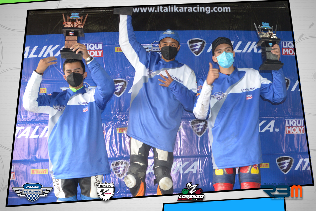 ItalikaRacing's tweet photo. ¡GANADORES! 🥇🥈🥉
Campeonato Nacional #TalentoITALIKAJunior 👧🧒
Fecha 1 | Temporada2021 🏆

#CopaEVoltium #CopaDM125 #WSCup #CopaVortX200 #FormandoTalentos  #DescubriendoTalentos #RoadToMotoGP #RoadToRookiesCup @ItalikaOficial @RacingBikemx @chicholorenzo https://t.co/vnFpSLydkN