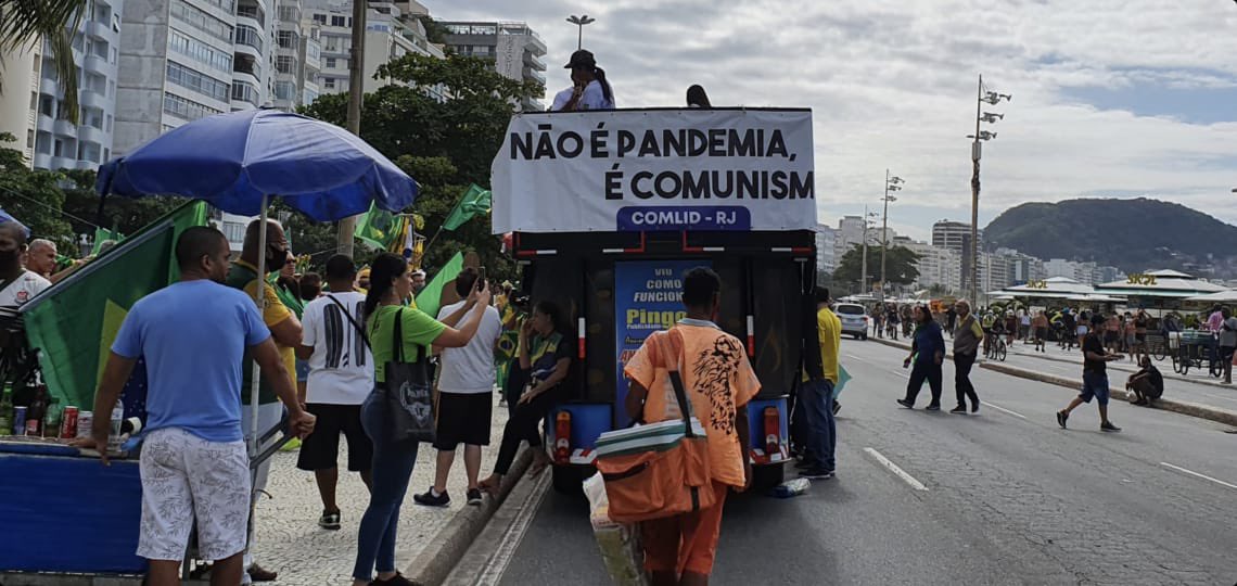 Não inventamos nada... esta foto é real... para vc reparar o nível de ignorância desta gente. 🤦🏻‍♂️🤬