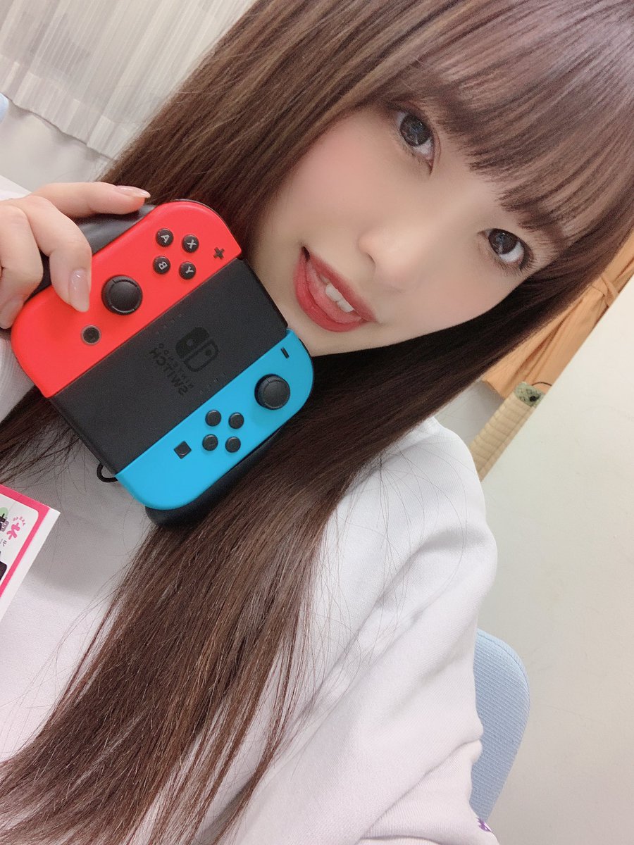 meru____0812's tweet photo. ゲームしたい〜 https://t.co/6CkFxCe7aQ