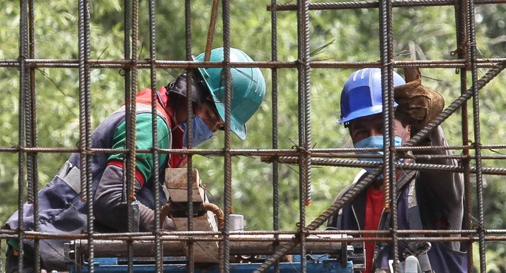 ProyectoPuente's tweet photo. Largos horarios de trabajo causan 745 mil muertes anuales: ONU - https://t.co/rnV4UqRiTC https://t.co/0gyiF2viXt
