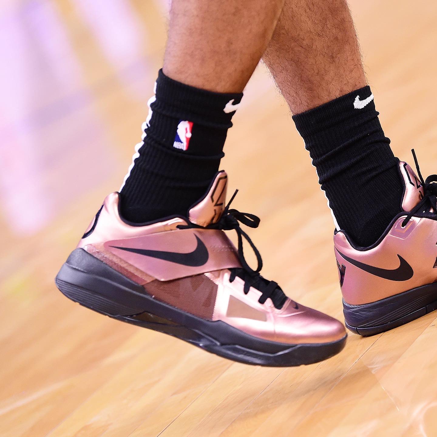🏀 #NBAKicks 👟 on Twitter: "Ja Morant broke out the “Christmas” Nike KD 4!  #NBAKicks #GrindCity https://t.co/AFaADhlkiw" / Twitter