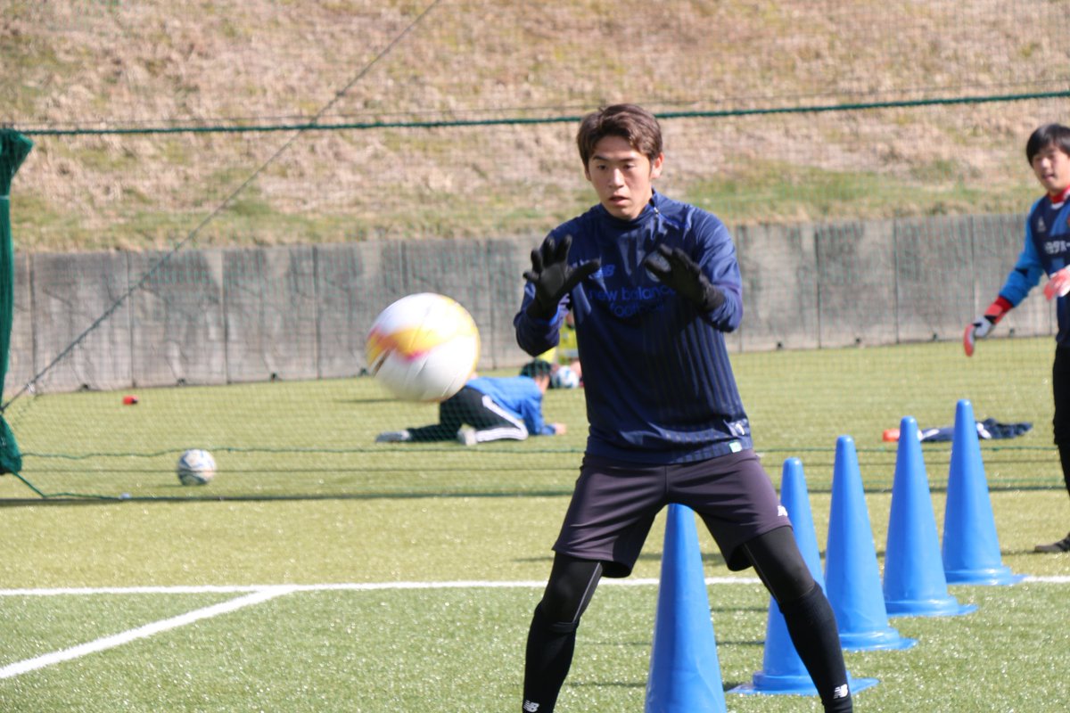 新潟経営大学サッカー部 21年 選手紹介 今村翼 1年 1cm74kg Gk 出身チーム 東京実業高校 将来の夢 プロサッカー選手 好きなサッカー選手 ダビド デ ヘア 尊敬する人 両親 座右の銘 報われるまで努力する 注目して欲しいプレー