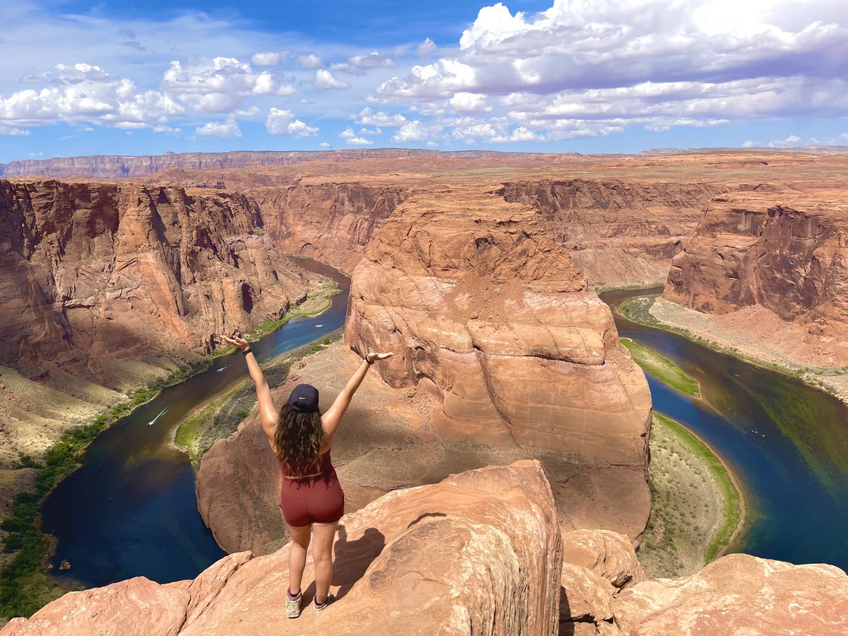 leylany_'s tweet photo. 30 hours of driving this weekend &amp; got some pretty great views along the way😍🥾🏜 https://t.co/M8XUWhb7Wf