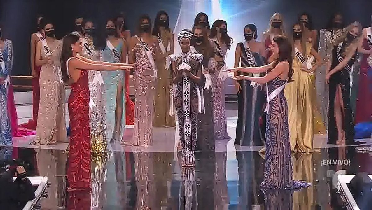 JavierLunarC's tweet photo. #MissUniverse #MissUniverso https://t.co/XRdQtEW07c