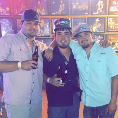 mason_bailey_'s tweet photo. #NewProfilePic https://t.co/y2rJ50wFBE