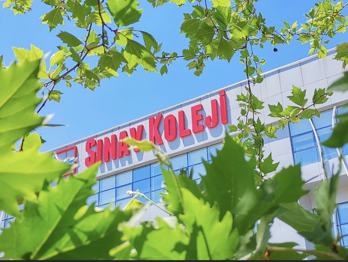 Bölgenin en donanımlı eğitim üssü ve Doğunun İncisi olarak adlandırdığımız Bursa Sınav Koleji Kestel Doğu Kampüsümüzde Anaokulu, İlkokul, Ortaokul, Anadolu ve Fen Lisesi, Tam Donanımlı Teknolojik Akıllı Sınıfları, Spor Salonları, Konferans Salonu, Büyük Etkileyici Kütüphanesi