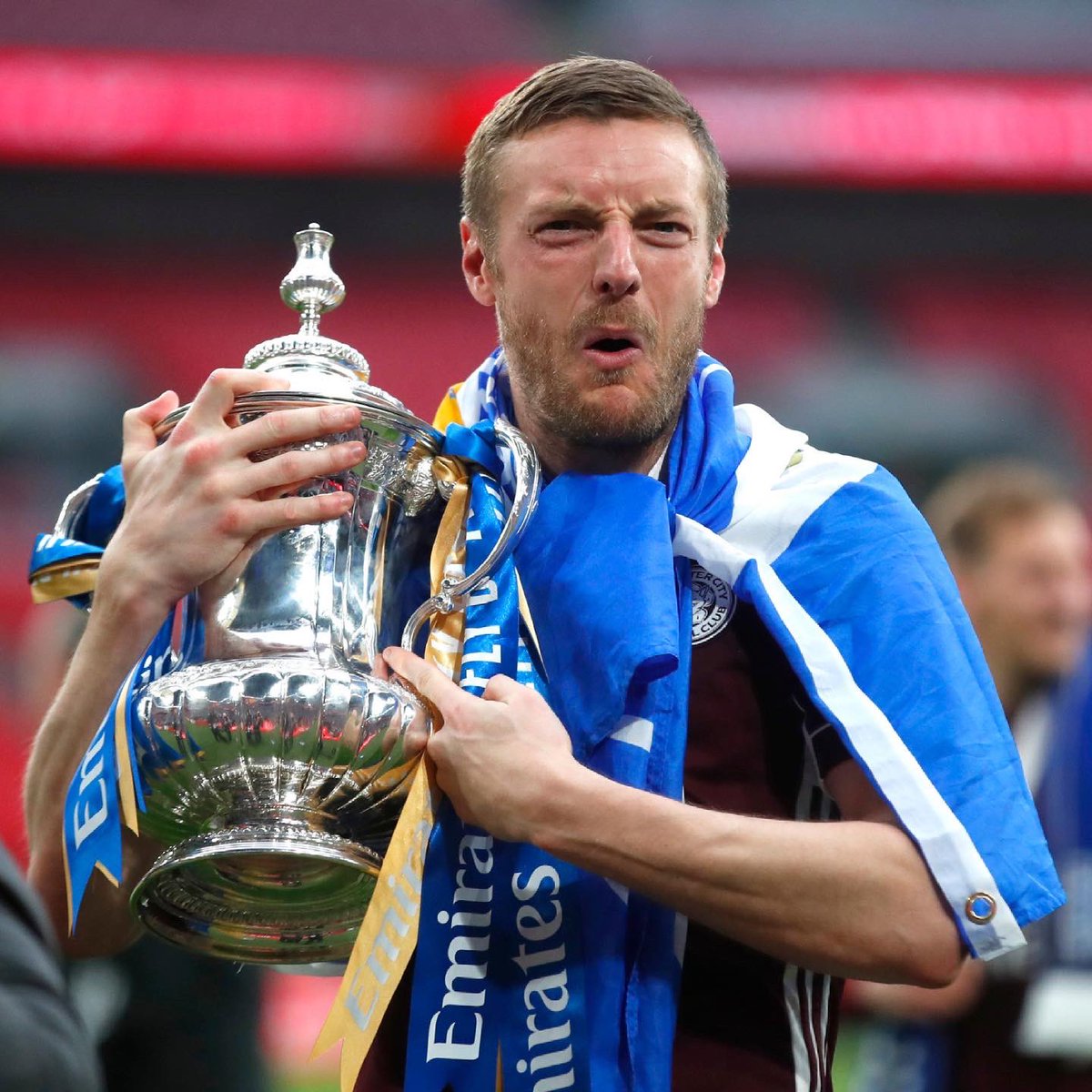 V9 Academy tweet media