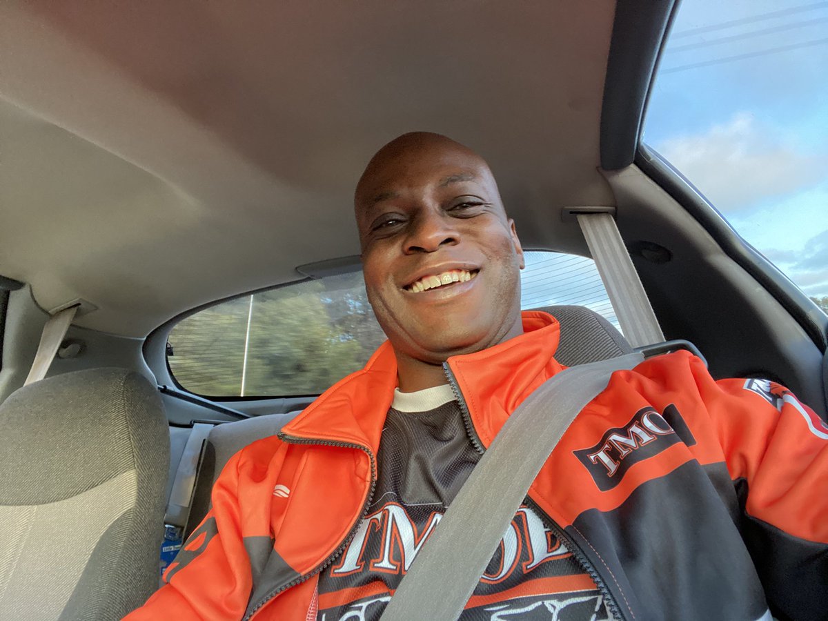 TailorMadeOff's tweet photo. LIFE ON THE ROAD AS A OFFICIAL. ONLY DID A COUPLE OF GAMES TODAY. I HAVE TO SAY THOUGH, LIFE IS BEYOND GREAT WHEN YOU LOVE WHAT YOU DO. AND THE AFFECT IT HAS ON PLAYERS, COACHES &amp; FANS IS PRICELESS. BACK LIKE TMOBA NEVER LEFT!
#CaliforniaOfficial
#TailorMadeOfficialsInstitute https://t.co/wqoq2FEMEm