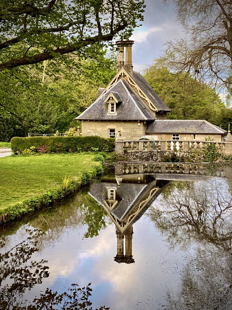 Johnpow1's tweet photo. East Lodge, Falkland Estate, Fife.  I have photographed this house a few times, but this is the best reflection I have managed. 

It’s a listed building, built around 1844 and is currently being renovated. Fortunately you can’t see much of the work from this angle. https://t.co/dtoxLjFTmX