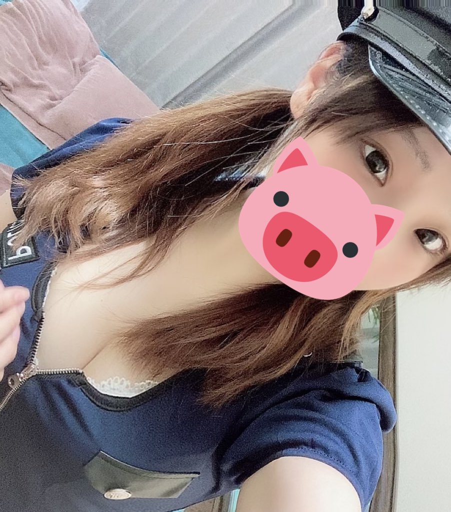 今日はコスプレしてみました🥳
施術着も今日限定で好評だったらベビードールにしようかなぁと考え中💭
みんなはどんなコスプレが好き？🥺