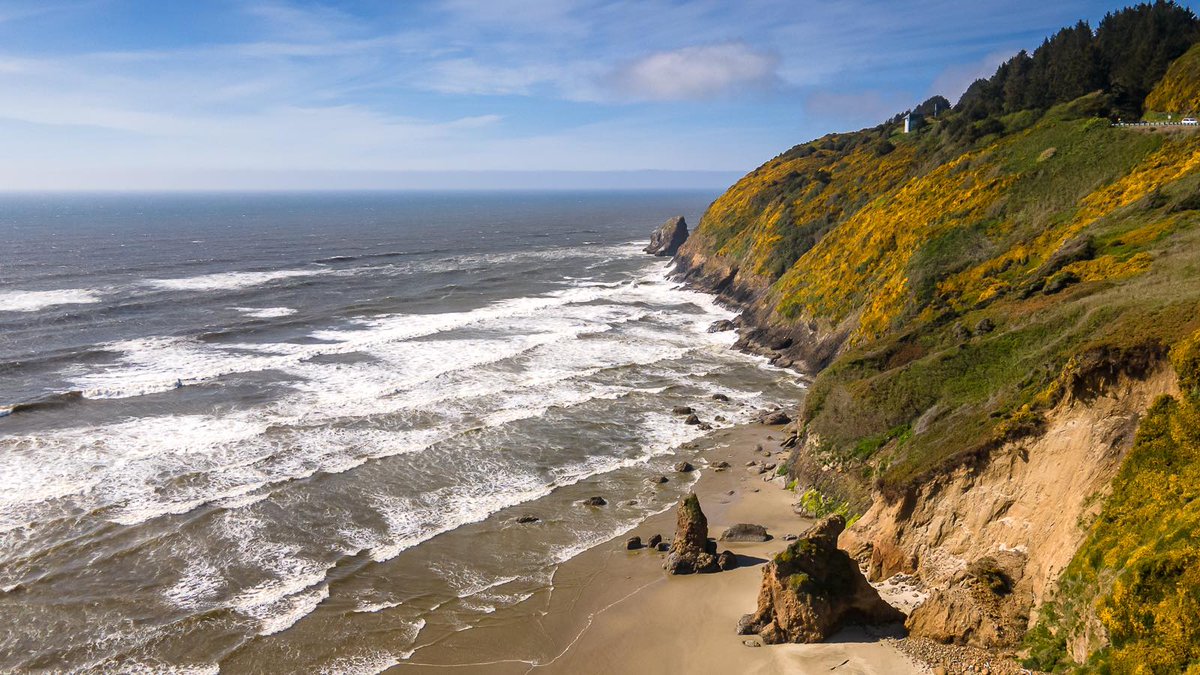 adagamov's tweet image. 🇺🇸 Мой товарищ, который живет на Аляске, много ездит по северо-западу Америки. Вот это пейзажи тихоокеанского побережья в штате Орегон.