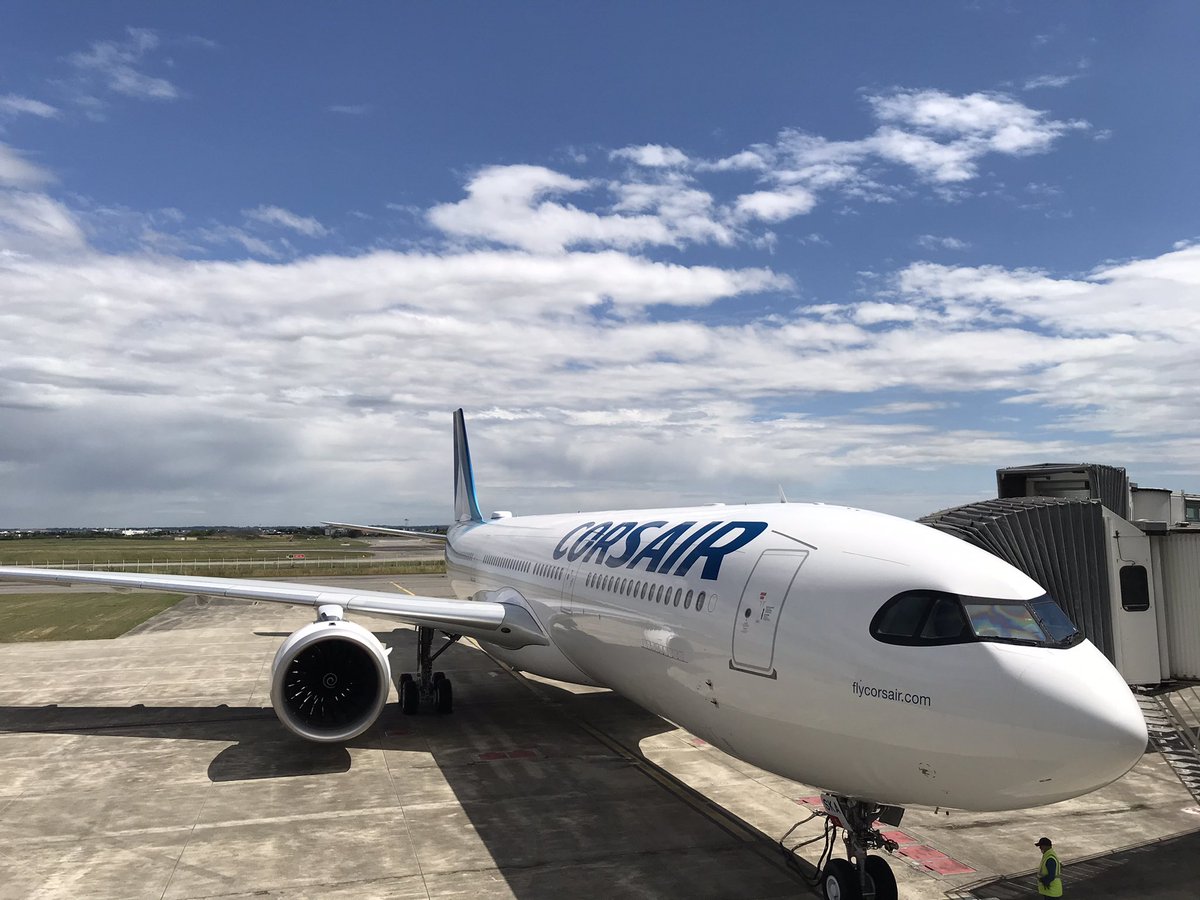 tweet_airlines's tweet image. .@CorsairFr poursuit la modernisation de sa flotte avec @Airbus pour se déployer vers les DOM - TOM . Article dans @tourmagtravel  @AvgeeksFR xfru.it/3b8F9C