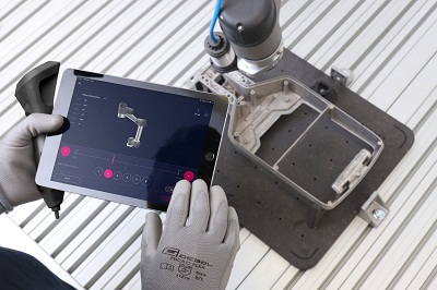 Ind_Prod's tweet photo. Registrieren Sie sich für unser kostenfreies #Webinar am 19.05.2021 um 10:00 Uhr: "Mit Wandelbots Roboter ohne Coding programmieren", Marco Dutenstädter, @wandelbots. Wir freuen uns auf Sie! #thementag #roboterintegration #roboterprogrammierung https://t.co/lczbO0lVHC https://t.co/dSigbU03Mf