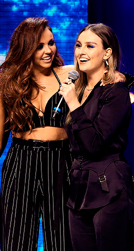 jesyhourly's tweet photo. https://t.co/Aq9FMgOWex
