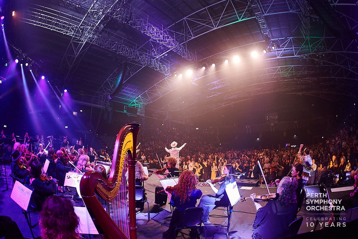 PerthSymphony's tweet photo. On Saturday we partied like it was 1999!
For more photos of the night head to our FB page.
#PSOxPrince #livemusic #perthconcerts https://t.co/tQKDI5hnlw