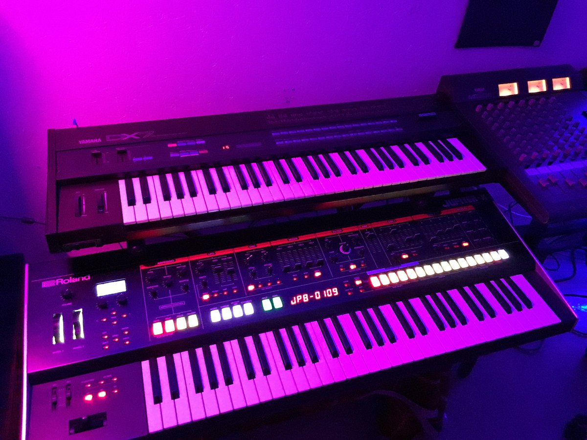 ShyGal_Lilly's tweet photo. Bisexual lighting
#synthwave #synth #synthpop #80s #80smusic #bisexual #bisexualLighting #Retro #retrowave #nofilter #synthesizer @YamahaMusicUSA #DX7 #yamaha_DX7 #MC802 #yamaha_MC802 @Roland_US #roland_Jupiter #Jupiter #JupiterX #Jupiter_X #vintage https://t.co/16WKxSydYX