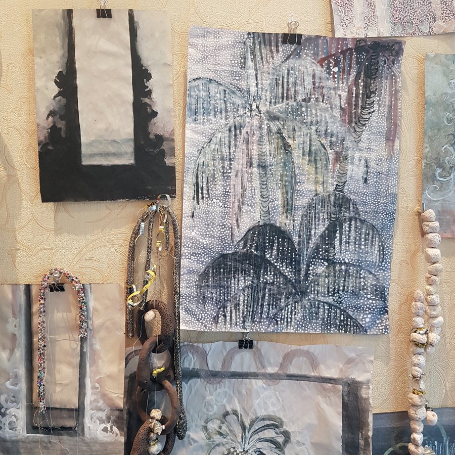 FranceFineArt's tweet photo. [portraits] Camille Fischer #artiste #plasticienne #résidence #DrawingFactory des ateliers d’artistes pour le dessin contemporain à Paris par @DrawingLabParis et le @CNAPfr #ITW #CamilleFischer #podcast à écouter @FranceFineArt https://t.co/yTzgskt0O0 https://t.co/CYX9tSP2rk