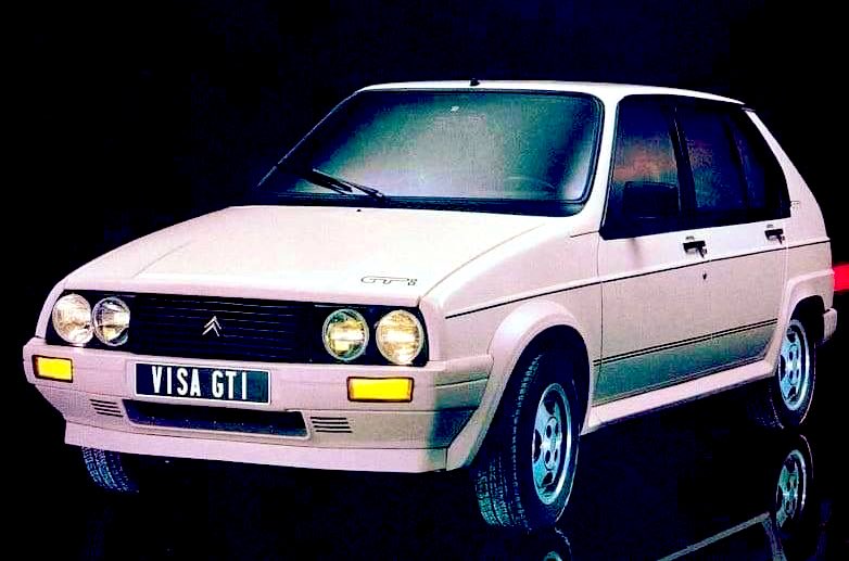 mastropotato's tweet photo. Good morning all. Today’s GTI is the Citroen Visa GTI. @newmacdroitwich @CitroenUK #citroen #potatosack #refro #oldskool #classiccars https://t.co/BhjzczeLjF