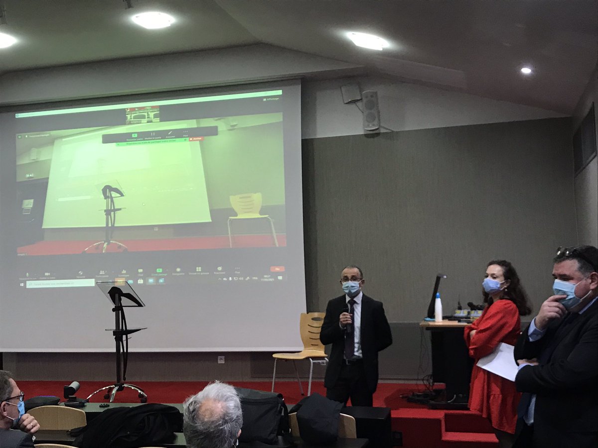 La semaine #innovation et #entrepreneuriat, avec <a href="/Veolia/">Veolia</a>, est lancée ! Accueil par <a href="/francktjung/">Franck Jung</a> :«Ces moments d’apprentissage alliant création, collaboration et intégration des usagers, sont primordiaux dans une École comme l’EIVP qui forme ceux qui feront les villes de demain !»