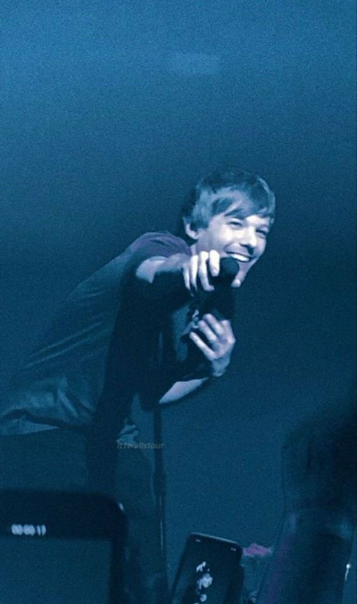 Sisonoi73674400's tweet photo. il destino è quando incontri una persona che non stavi cercando per poi renderti conto che non hai mai desiderato nient'altro di meglio al mondo💙

i vote #Louies for #BestFanArmy at the #iHeartAwards https://t.co/SMW1Vgfwk6