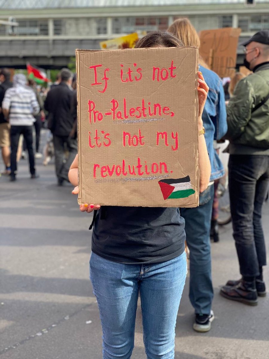 BApinkwashing's tweet photo. Thousands joined the demo on Saturday in support of the Palestinian people. It was also a march to commemorate 73 years of #Nakba. Check out these incredible banners 😍 #nakbatag #freepalestine #freiheitfürpalästina #berlin #pinkwashing #queerpalestine #queersforafreepalestine https://t.co/VYvnyRBRS9