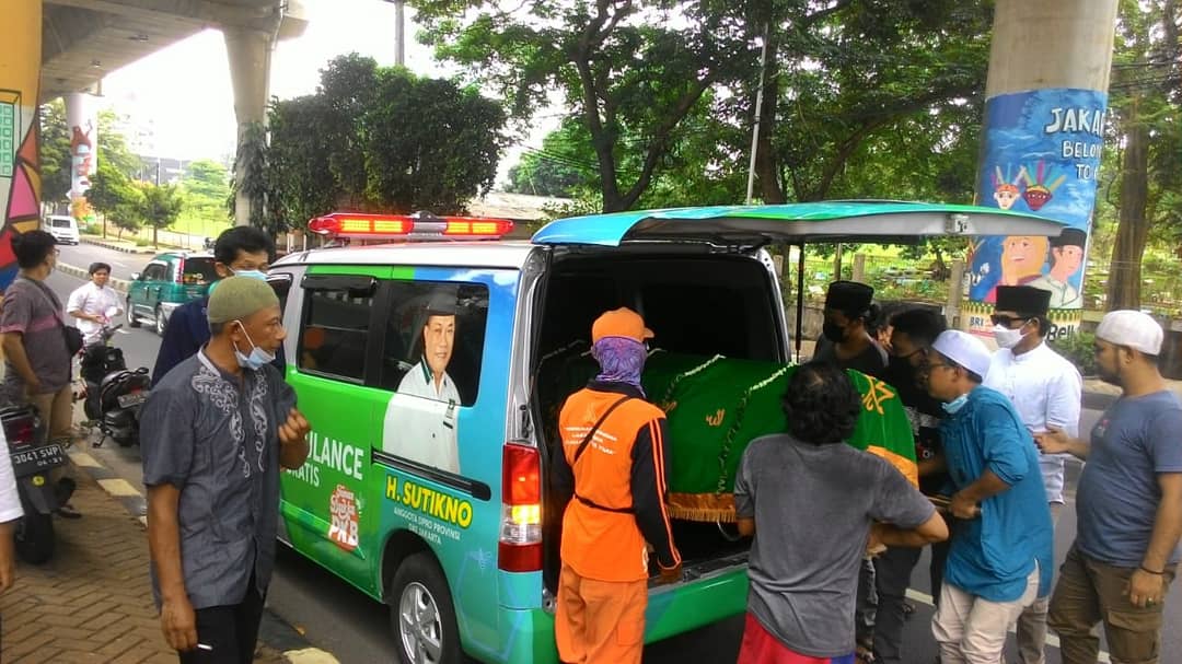 dpcpkbjaksel's tweet image. Layanan Ambulance Gratis DPC PKB Jaksel kepada masyarakat  Jakarta Selatan

#PkbJaksel
#pedulimasyarakat 
#AksiMelayaniIndonesia