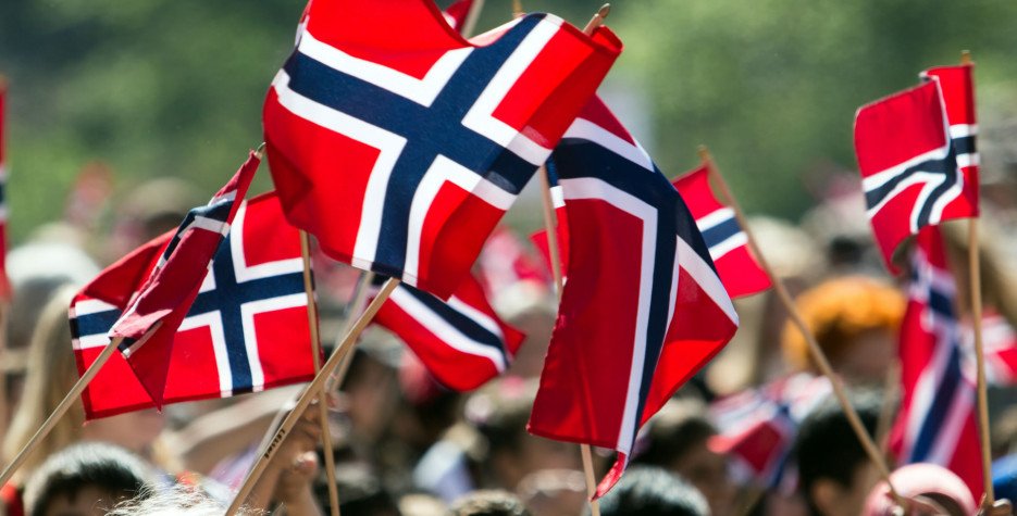 llorkney's tweet photo. Gratulerer med dagen til alle våre gode norsk venner.
Happy birthday to all our good Norwegian friends on this their Constitution Day. https://t.co/ERBIIqiP1u