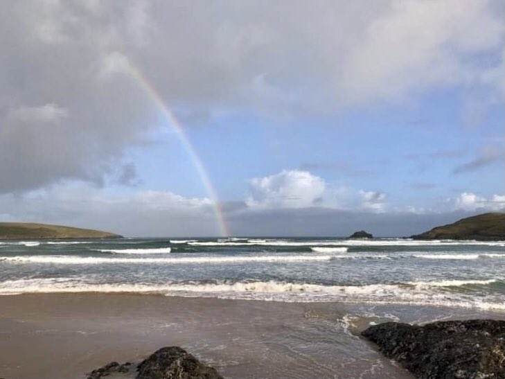 Saturdays first rainbow club surf session ever and we are blown away by this awesome rainbow over our beautiful beach as the team head out into the sea! We are stoked to be able to bring this community group to Newquay supported @queersurfclub @CornwallPrideTM @CHAOSTVUK