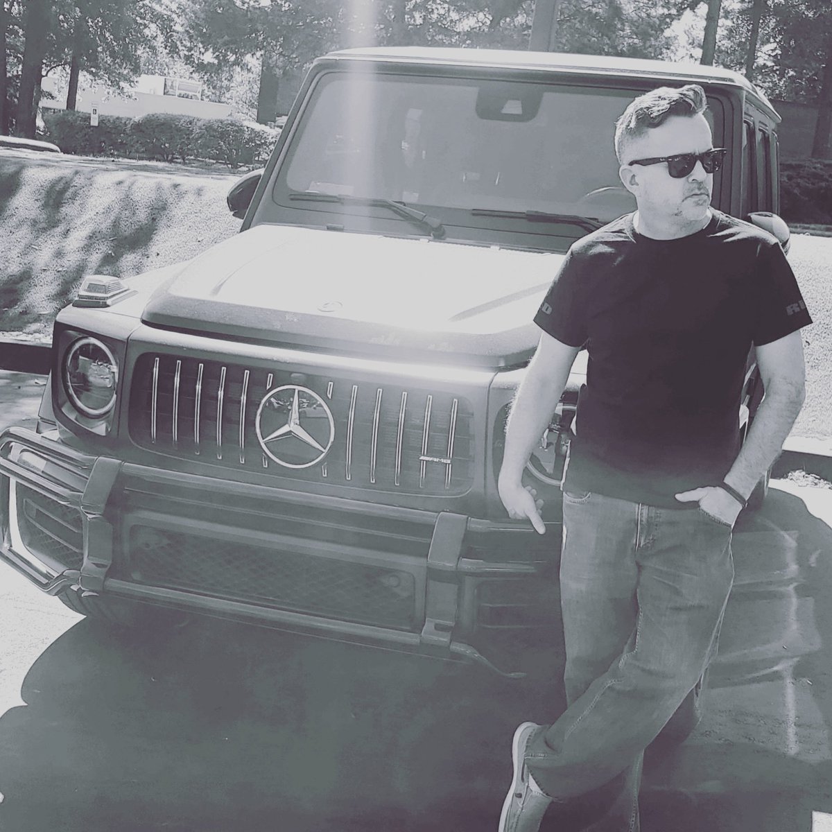 Who wants to work in Nashville? Hit me up. @movingpicturesmjl on The gram.