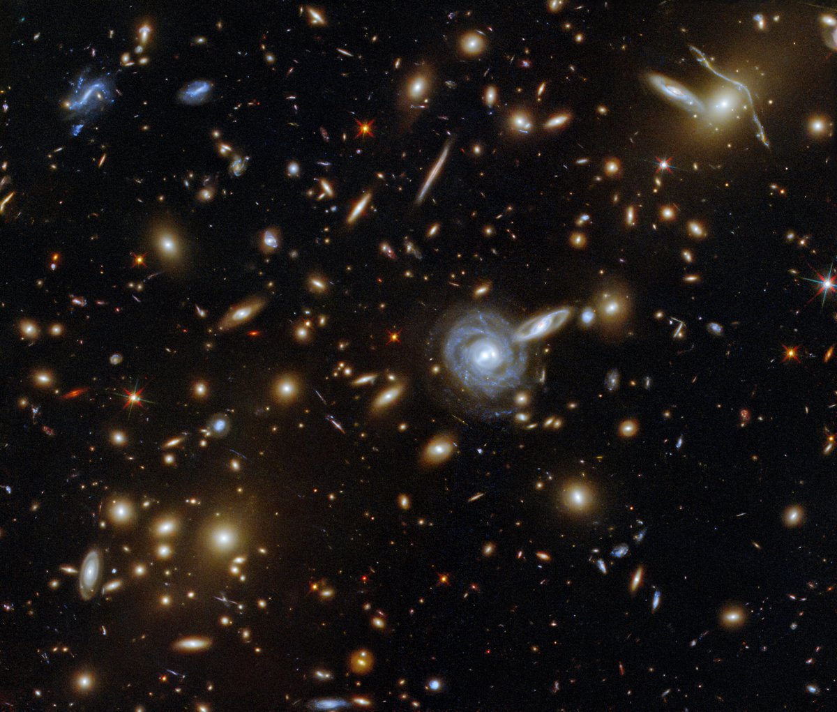 📷 This NASA/ESA <a href="/HUBBLE_space/">HUBBLE</a> Telescope image shows galaxy cluster ACO S 295, as well as a crowd of background galaxies and foreground stars. 

Please take a moment and read that again, 'background GALAXIES'! Hundreds of them, each billions of stars 😮👉 esahubble.org/images/potw212…