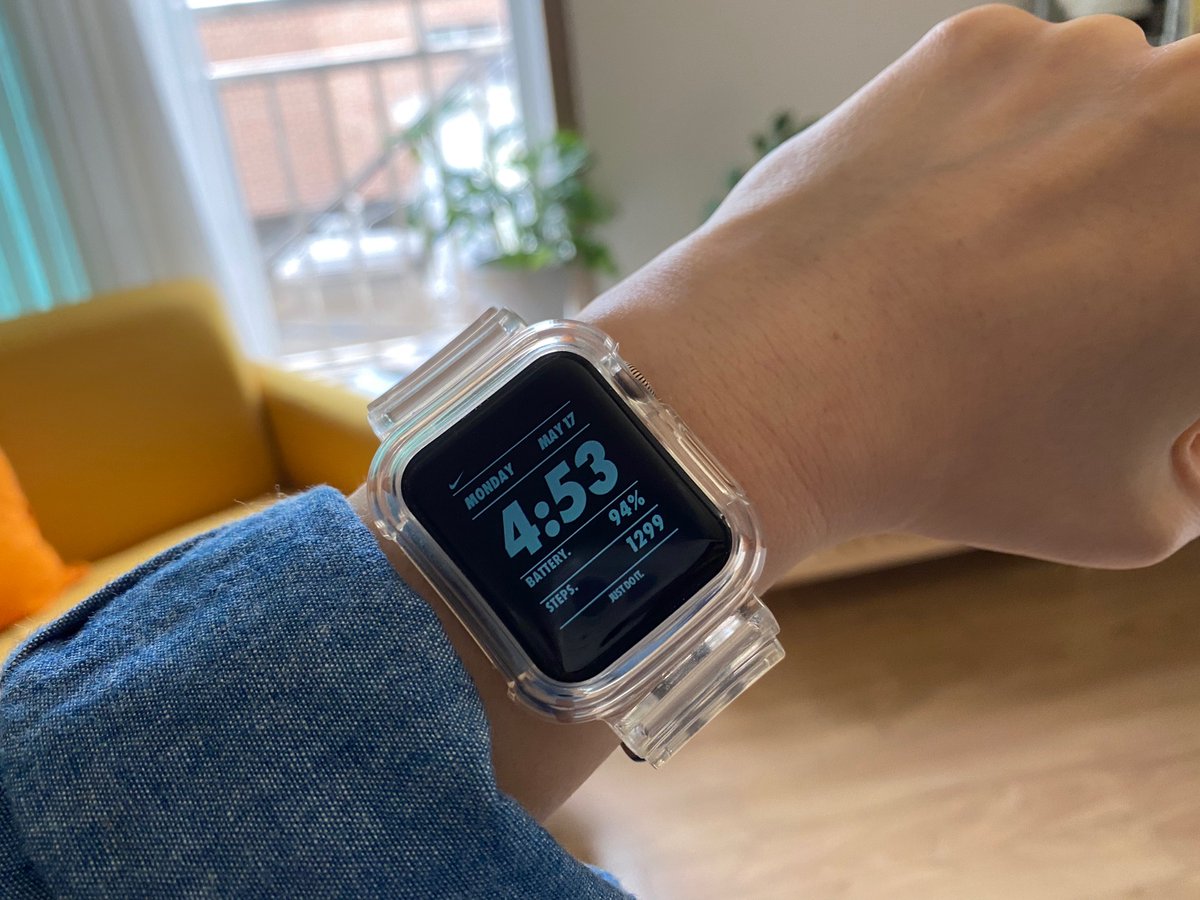 Yooninas's tweet image. 애플워치3 쓰시는 분들 참고해주세요. 3은 테두리가 두꺼워서 워치페이스가 조금만 복잡해져도 화면이 작고 어색해지는데 이 페이스 너무 깔끔!