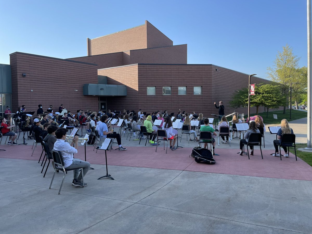 9th grade Crimson Band enjoying the spring weather - and the music was good, too! #WeAreCrimson