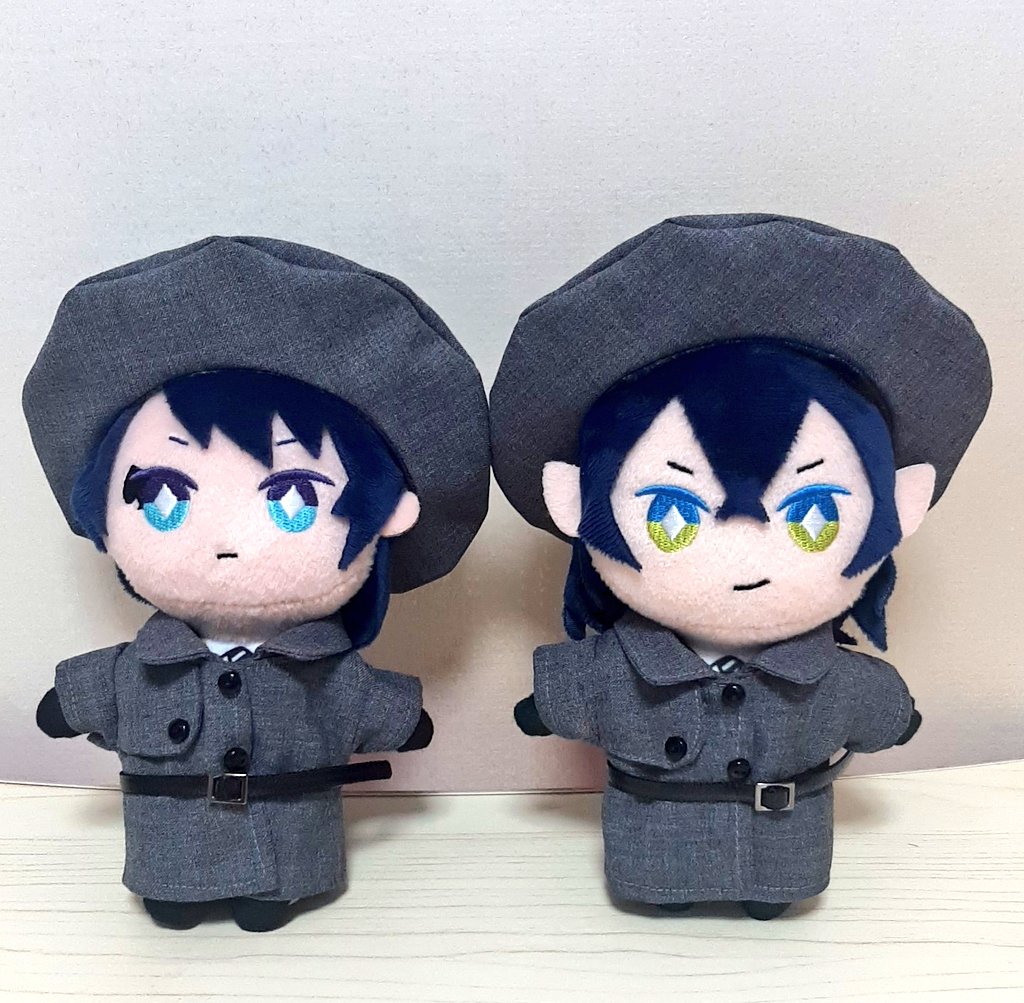 말랑스토어님의 트렌치코트와 베레모 전용누이가 아니지만
폼이커서 뒤에 클립고정하면 문제x
듀스,말레우스에게서 고독한 남자의 매력이 느껴진다😎
<a href="/Store_malang/">말랑스토어(썸머햇👒발송완료/신상준비중)</a>