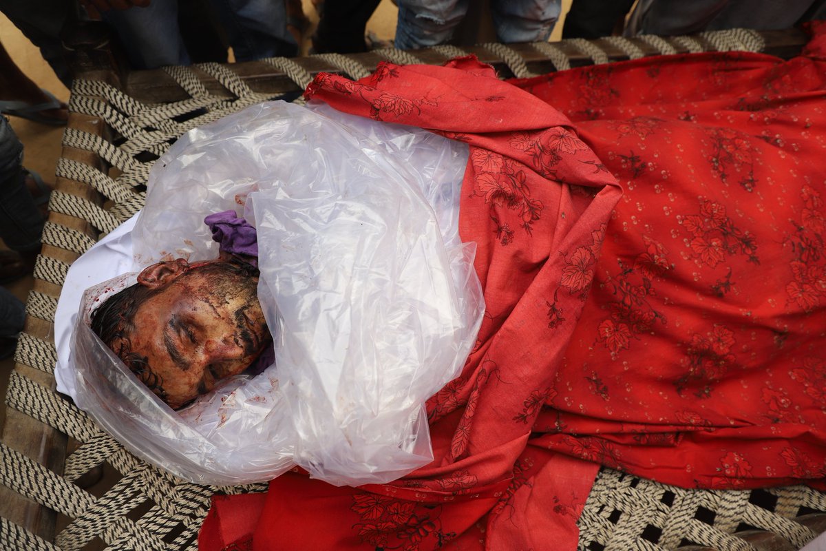 meerfaisal01's tweet photo. Aasif Khan, a Muslim gym trainer from Mewat district, Haryana, was lynched to death by Hindu vigilante groups on Sunday night, after forcing him to chant “Jai Shree Raam”, a prayer turned warcry by the Hindu nationalist militants.

Photo's : @meerfaisal01

#JusticeForAsif https://t.co/NY05rFH7NT