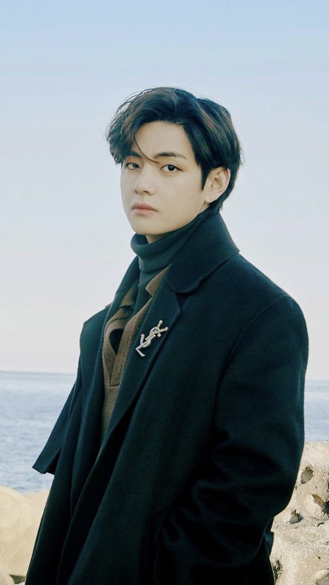 Ami37259156's tweet photo. I can’t really find the words to explain the way I feel when I hear your voice or when I see your face… all I can say is that I like the feeling...❤

I'm voting for @BTS_twt for #BBMAsTopSocial https://t.co/vS1uqNajCo
