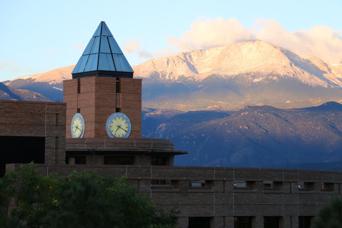 _CUCareers's tweet photo. I mean....who wouldn't want this view at work?? @UCCS is hiring a 3rd Party Billing Specialist for VA education. #higheredjob #hiring Apply online: https://t.co/IQov2DHa0k https://t.co/cUcRN3z4JN