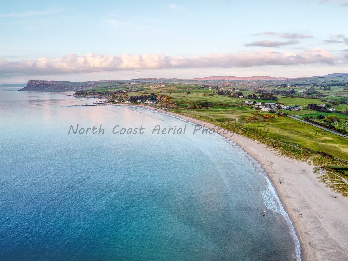 NorthAerial's tweet photo. Aerial Photographs as the sun sets over Ballycastle.
These and more available at https://t.co/57QaONp4in

@Ballycastle_NI @LoveBallycastle @DiscoverNI 

#Embraceagiantspirit #NorthernIreland #Ballycastle #CausewayCoast #Beach #Sunset https://t.co/SsRlytrqzi