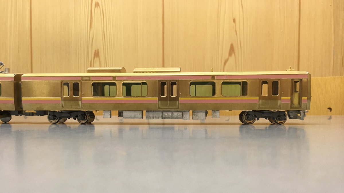 新製品情報】E129系 A編成 タイプキット 製品サンプルに車体帯の