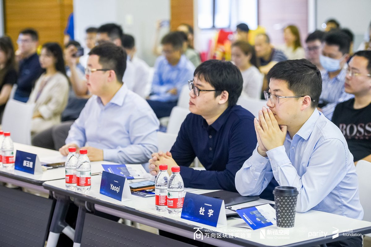 yq_acc's tweet photo. Great opening ceremony for Web 3.0 Bootcamp 2021 with @gavofyork's sharing of upcoming @kusamanetwork parachains. @WXblockchain @PatractLabs @subscan_io @SubQueryNetwork @MathChainOrg @dtradeorg @t3rn_io @SubsocialChain @litentry @zCloakNetwork @clover_finance @KonomiNetwork https://t.co/I6Qjuphjih
