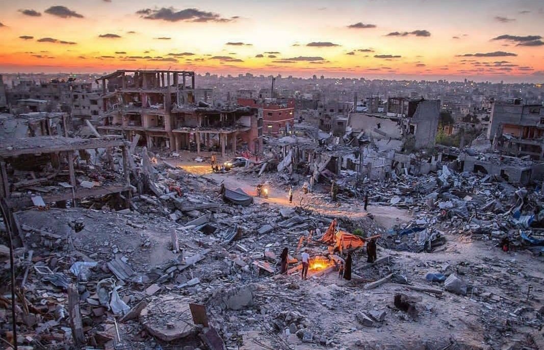 فضيوا المطارح ياا زمن
راحو الي هون تجمعوا💔
#Gaza_Under_Attack 
#GazaUnderAttack 
#Free_Palestine