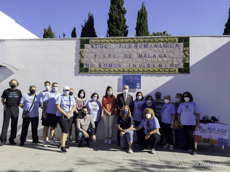 Área de Deporte (@deportemalaga) on Twitter photo La Sección de Medicina Deportiva del Área de Deporte del Ayuntamiento de <a href="/malaga/">Ciudad de Málaga</a>, participó el 15 de mayo en el Día Internacional de la Fibromialgia mediante la realización de un Taller de Actividad Física con la Asociación Afibroma Málaga .📸bit.ly/3bwtXDj La Sección de Medicina Deportiva del Área de Deporte del Ayuntamiento de <a href="/malaga/">Ciudad de Málaga</a>, participó el 15 de mayo en el Día Internacional de la Fibromialgia mediante la realización de un Taller de Actividad Física con la Asociación Afibroma Málaga .📸bit.ly/3bwtXDj